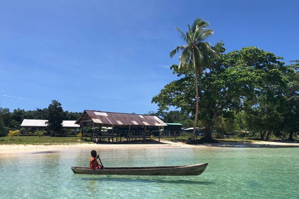 TSK Tauchkreuzfahrt in Papua Neuguinea PNG / Salomoninseln Strand