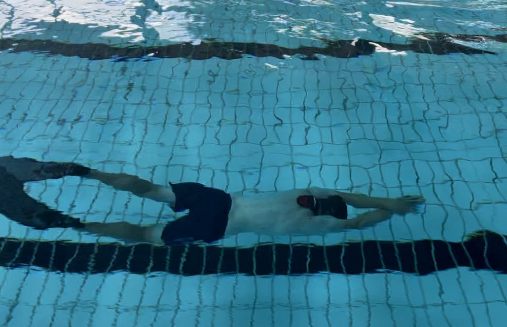 Dynamische Länge tauchen mit Freediving Flossen