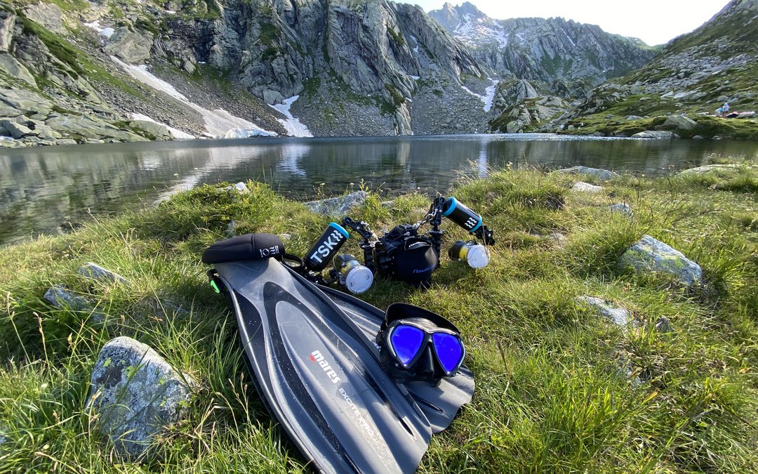 TSK Adventure in the mountain lake