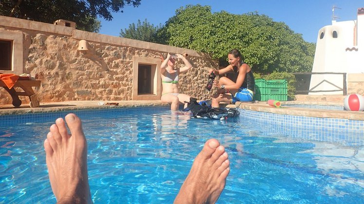 Ibiza Pool Time