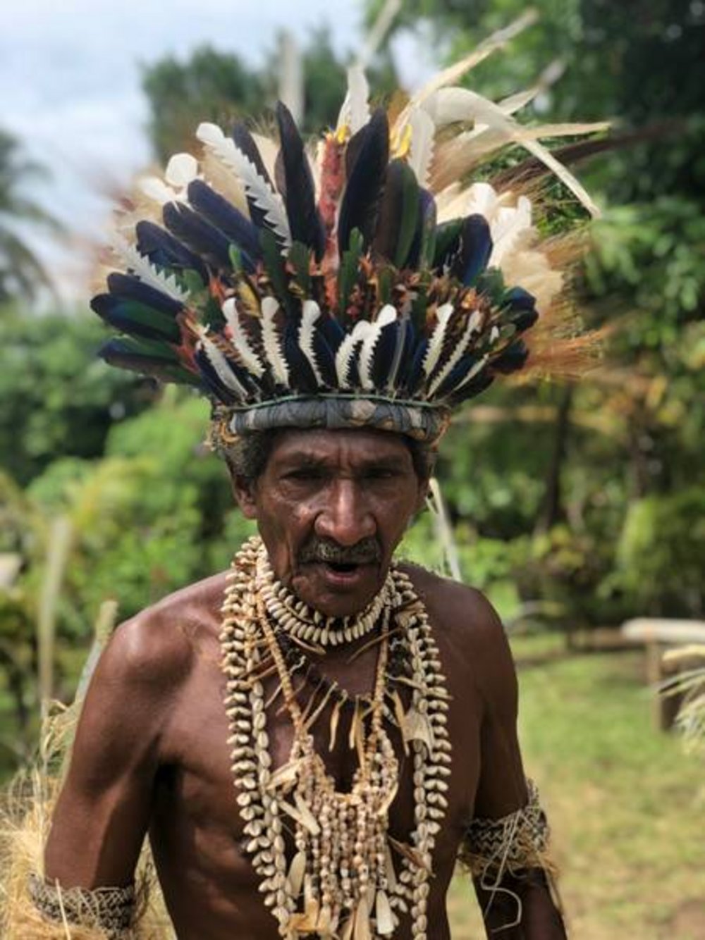 TSK Tauchreise in Papua Neuguinea PNG / Salomoninseln Einheimischer